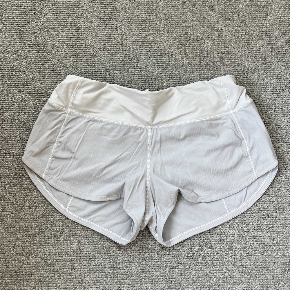 COPY - Lululemon speed up short 2.5 white